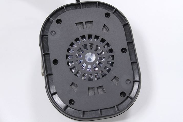 C[pbhOƂBɂ40mmãhCo[𓋍ڂ