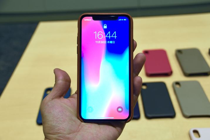 P[XOɂ̓U[fނgpĂ邪A_Ȍ݂͂ȂXbLdオ