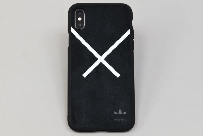 wʂ́uEgXEF[hvfނ̏ɁA_Ci~bNȔuXṽS{AiYĂ