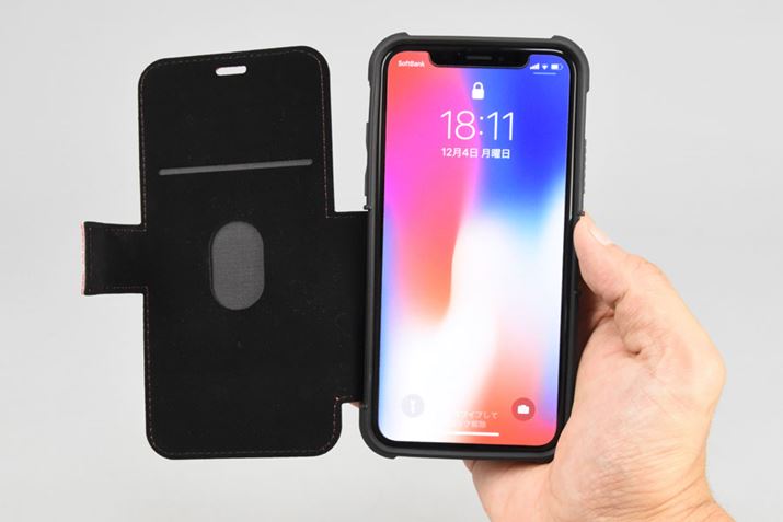 tgJo[JƁAɃJ[h|PbgڂĂ