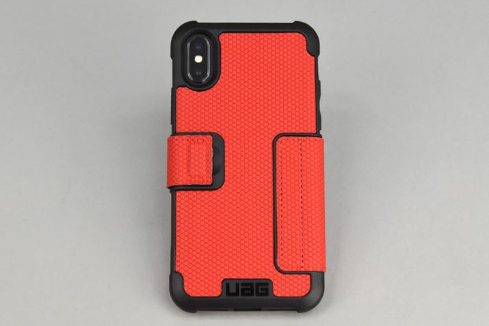 }OlbgtbvtĂAJo[߂iPhone XŜیł