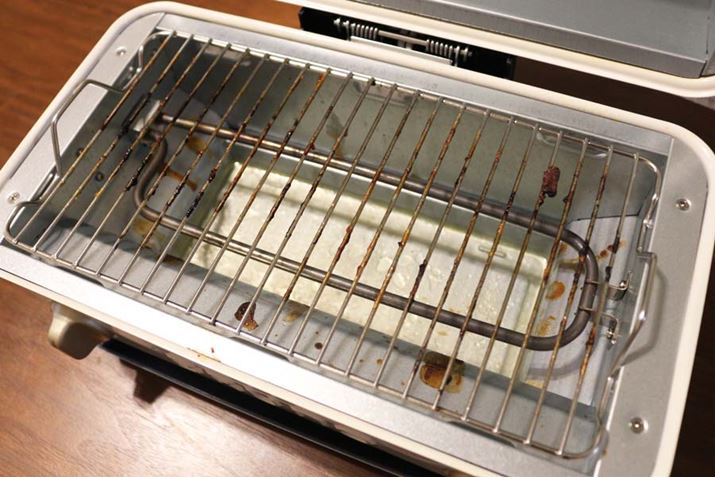 Ă𕽂炰́A{̂ɖ`łtAȂĂ܂܂