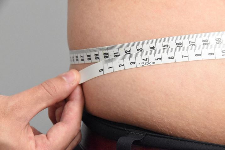 Ǝʐ^ł͂킩Â炢A89.6cmB3TԑO94.5cm̂ŁA4.9cm_E