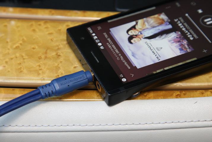 ̃NIeB߂ȂA͂{IȗLڑX^Cx^[BJ[I[fBIɊJꂽpP[u邭炢