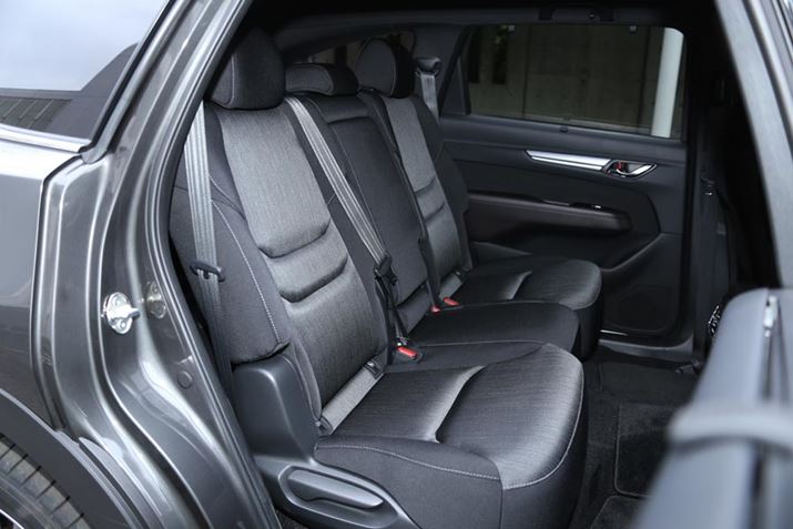 }c_uCX-8v2ڃV[gB摜7l̃x`^Cv