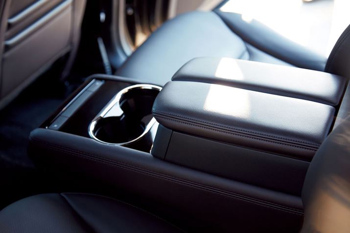 CX-8ɔꂽA[Xgp̃R\[{bNXB摜͌ȗpB