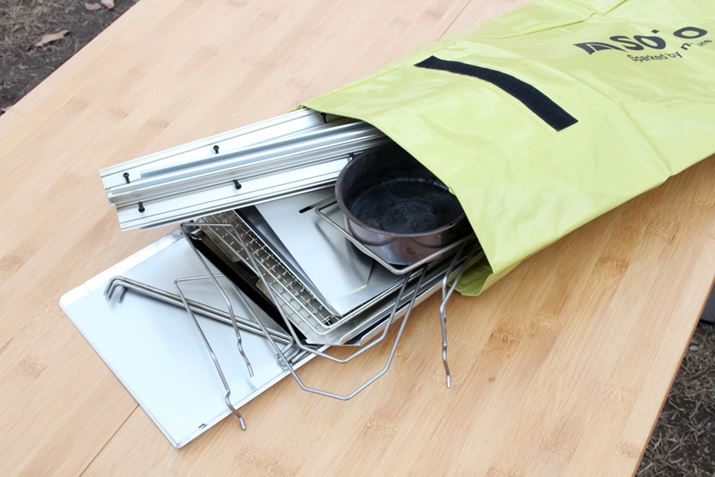 jICR炳ȂuX[J[E^[vP[XvɁAׂẴp[c[ł܂