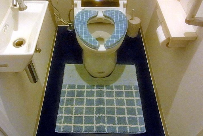 ֍NbVƃ}bg~ƁAgCɉKԂɐ܂ς܂