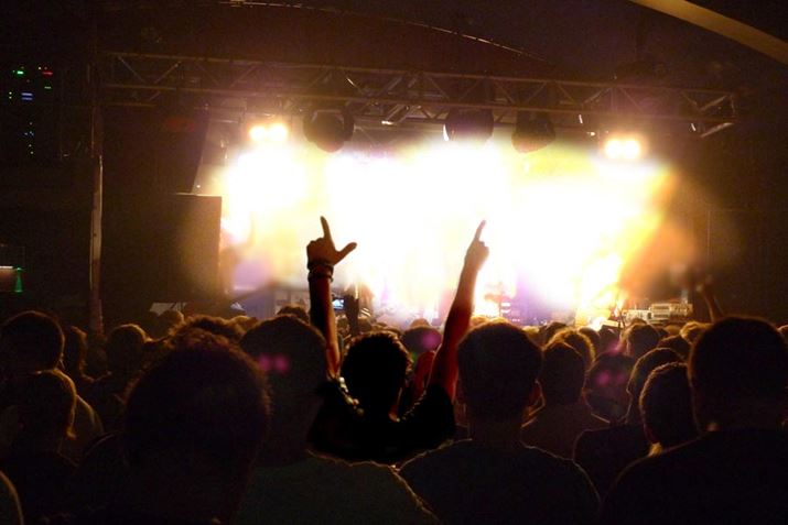 DȃA[eBXg̃CuCDDVDa؂̂߂ɎĒu΁Aa؂NNoɂȂ邩IH