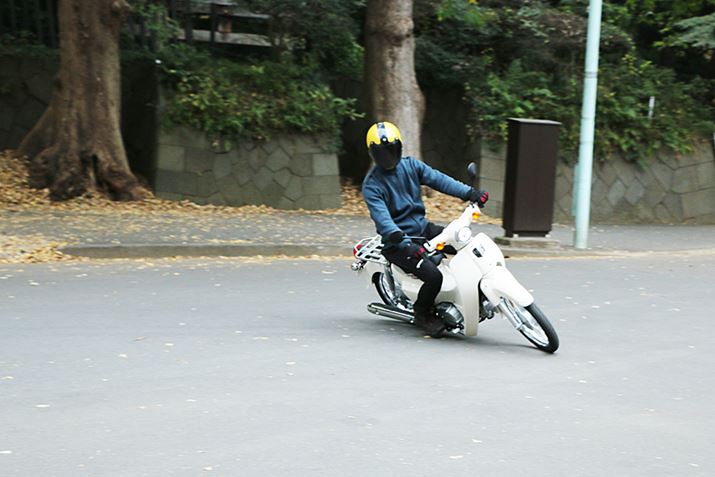 X[p[Ju110̂قʂ̃oCNƓ悤ɋȂ̂yނƂł