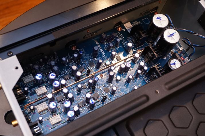 JX^dRfT[Ȃǂ̌Ip[cɂ݂ȂuUDP-LX800ṽI[fBIH