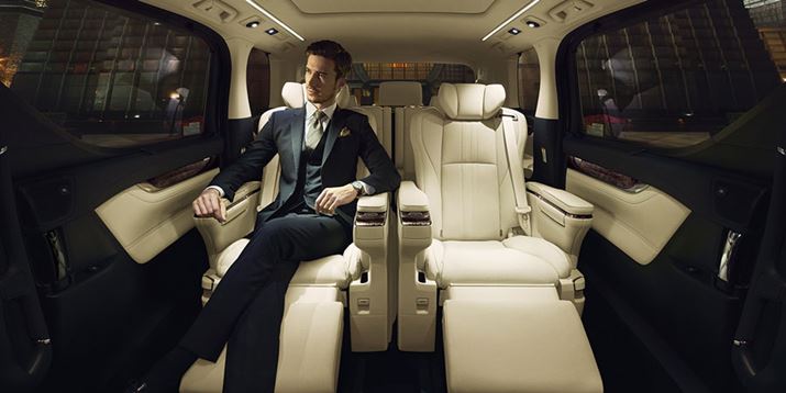 g^ V^uAt@[hvuFt@CAvExecutive LoungeO[hɍ̗pĂuGO[NeBuEWV[gv