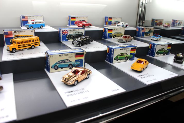 IȃX[p[J[u[ŐlCƂȂA1976NɃX^[gOԃV[YBʏ́gh][