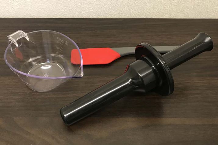 �{�g���̒��g�̂�����}�����荬�����肷��_���p�[�̂ق��A�v�ʃJ�b�v�A�w�����t��