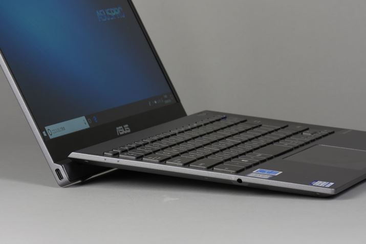 tJƁAL[{[h7°̌X΂ł