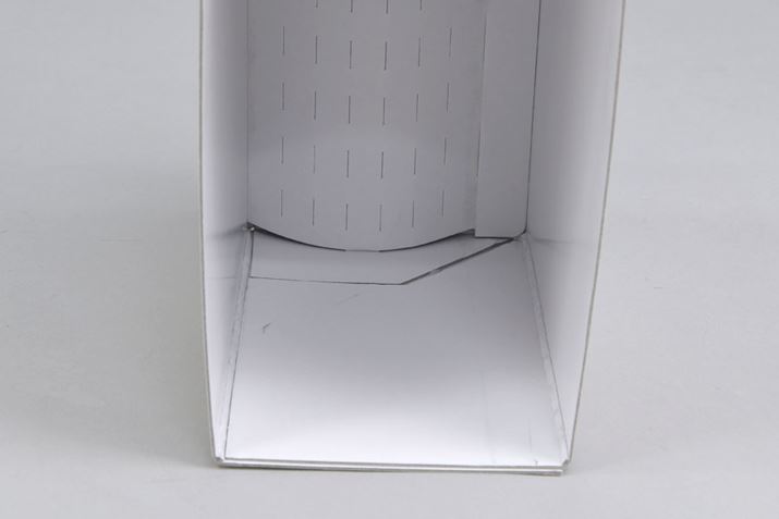 㐻̓ɂ́AuL掵Łv̏̃J[uɃn}H{ĂA҂Ǝ[ł