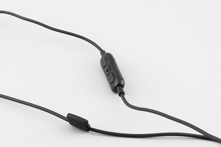 {^͐b̒ŁAdI/ItyAÔقAGoogle AssistantSiriNł