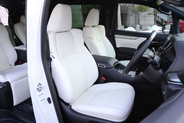 g^ V^uAt@[h Executive Lounge Sv1ڃV[g