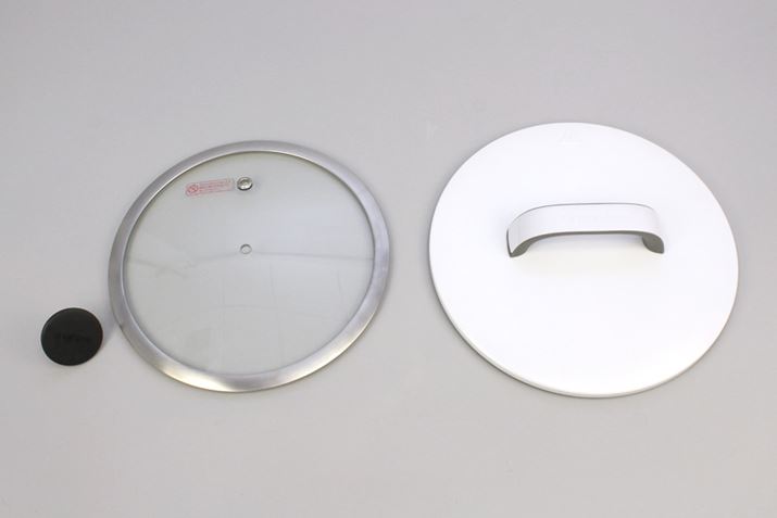 ������̓t�^�B��ʓI�ȃK���X���̃t�^�i���j�ƁA�������̃t�^�i�E�j����������Ă��܂�