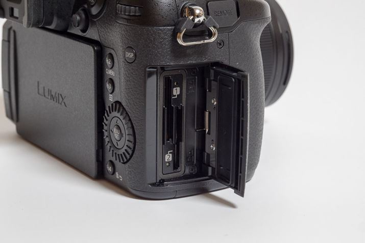 {fBE2SD[J[hXbg𓋍