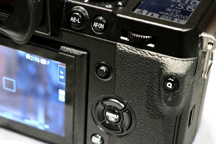 AF-ONtH[JXo[ɂAKAFĂ