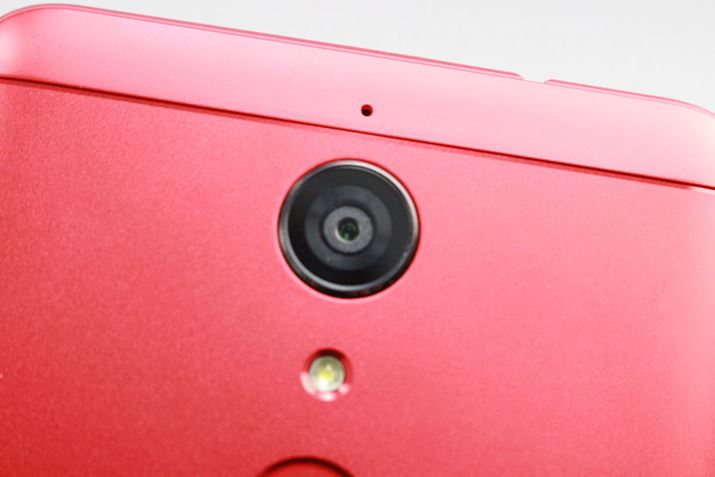 CJ͖1,300fB30FPS̃tHD̎BeɑΉĂ