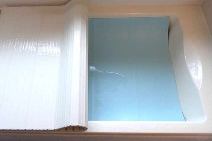 ӂɁAF̖ʂ̏ɂԂĎg܂