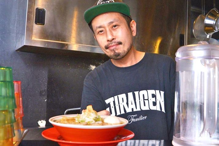 œcB[ɋ΁ijނAxɂ͐Hוs[@[ł