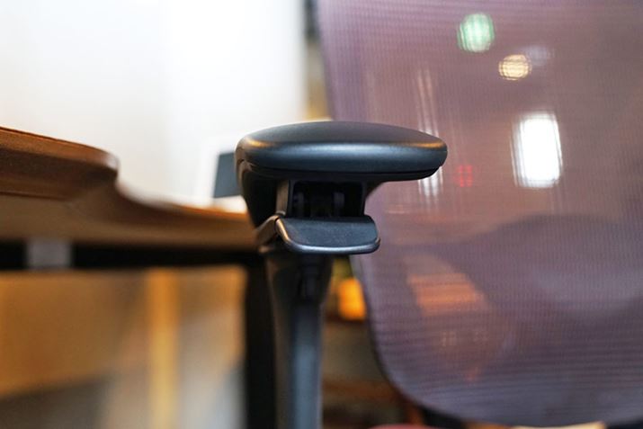 E̕I|̉ɐݒuꂽo[BƂōʂ̍⃊NCjOp𒲐߂ł܂