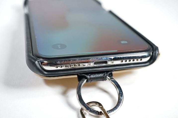 Xs[J[LightningRlN^ȂǂIoƁAǂĂbLĂ܂