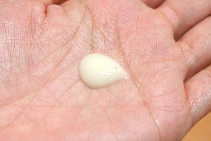 jxAT EH[^[WF SPF50̃eNX`