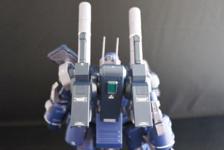 LmC̓obNpbNɐڑB㉺łȂEɂ܂