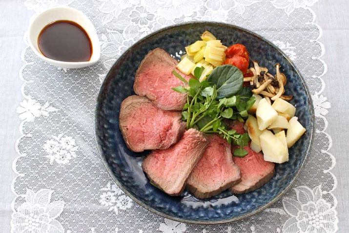 ������؂��Ă݂�ƁA�����ɒ��g�̓L���C�ȃT�N���F�I �ꏏ�ɃO����������؂�����t���Ċ����ł�