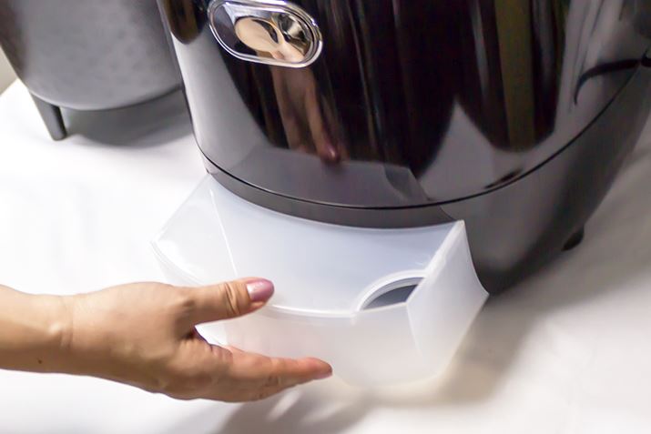 ܂񂾂ŏ`́A{̉̔r^Nɗ܂dg