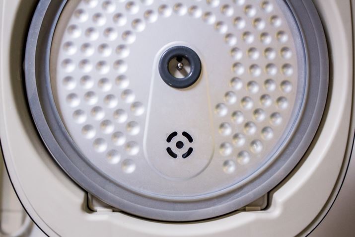 t^ɂ̂ABŏ`roƁA炫ꂢȐ܂