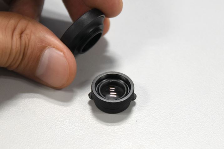 Y{̂uChAOvY˂񂵂ĎOƁu}NYv