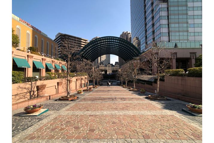 uv~AHDChY EF 18mmv𑕒ĎBeBJAv̔{1{