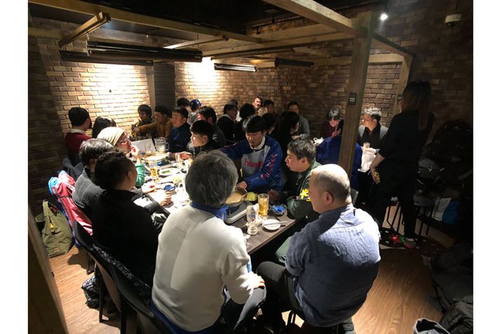 uv~AHDChY EF 18mmv𑕒ABełS؂邱ƂȂBeł