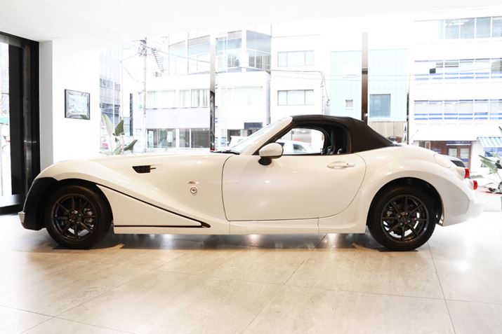 Om[YAV^ł͂140mmꂽV^q~R