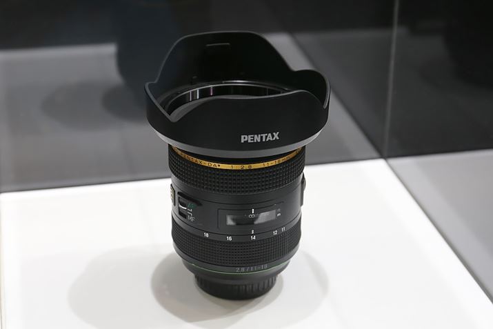 @Ƃ͂łȂAHD PENTAX-DA11-18mmF2.8ED DC AWíjWĂ