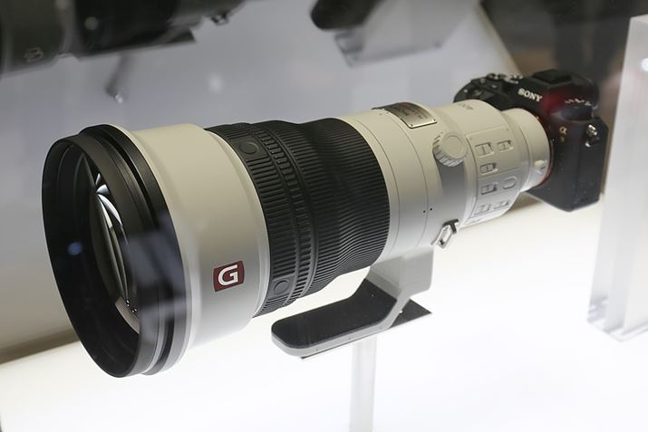 \j[̃u[Xł́AJ̑aE]YuFE 400mm F2.8 GM OSSṽbNWĂ