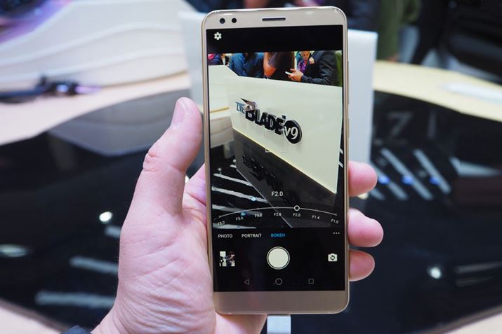 �c���f�B�X�v���C��f���A���J�����Ȃǐl�C�̗v�f��������A����؂�_�����uBlade V9�v