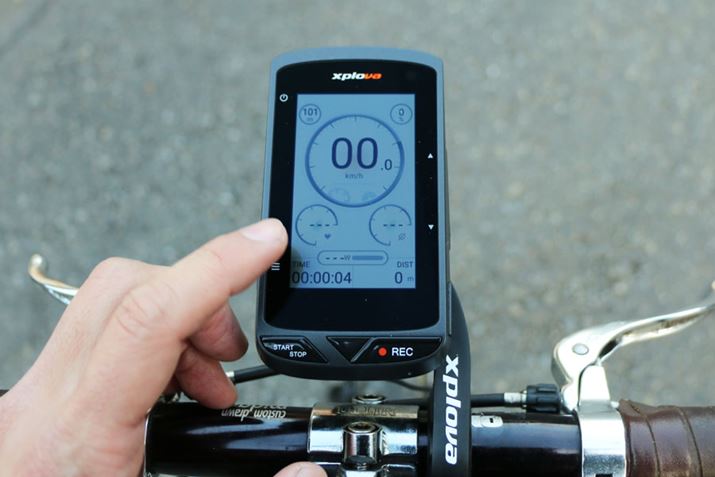 ̓^b`plōsBÓdeʎ̃^b`pl̔͂悭AŐṼX}[gtHx̊x