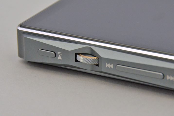 �{�����[���_�C�A���̃f�U�C���́uX3 Mark III�v�Ƃ܂�����������