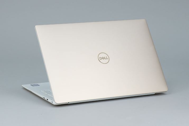 ���[�Y�S�[���h�̓V�́A�p�b�ƌ��̓S�[���h�ŁA�j�����g���Ă��Ă���a���͂Ȃ����낤