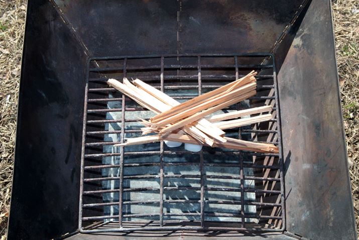 i^Ŋ蔢قǂ̑Ɋd𒅉΍܂ɍڂ܂