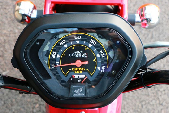 [^[plɂ̓Jt[W̃yCg{AC_[̃AEghAC𐷂グĂ