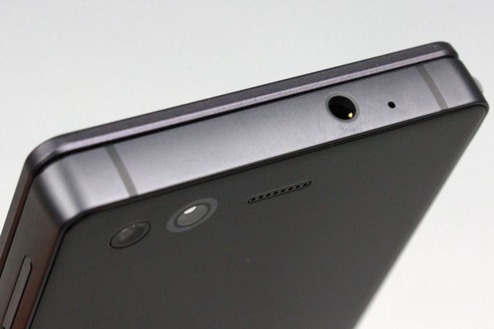 �G�b�W���p�΂����{�f�B�͑傫���������₷���B����ł́A�f�U�C���セ�������悤��