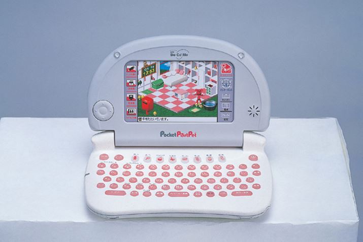 �掁����w������Ɉ��p���Ă����Ƃ����u�|�P�b�g�|�X�g�y�b�g�v�i�摜�񋟌��FNTT�h�R���j