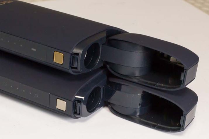 オǂꂽu2.4PlusvŁAOfu2.4vBӂ̃č`󂪕ςĂ